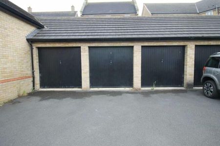 2 bedroom town house to rent Tierney, Oxley Park, MK4 4HU - Photo 4