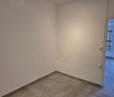 T1/2 Toulon Haute ville 29 m² - Photo 2