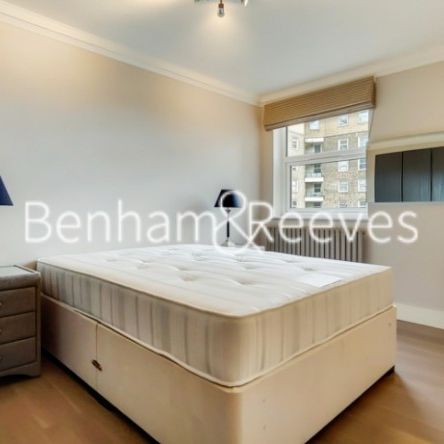 3 Bedroom flat to rent in Boydell Court, St. Johns Wood Park, NW8 - Photo 1