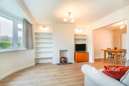 3 bedroom house to rent Studland Drive, Prestbury, Cheltenham, GL52 - Photo 2