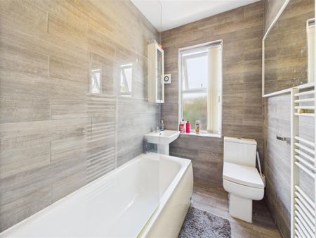 1 bedroom House share to rent - Photo 2