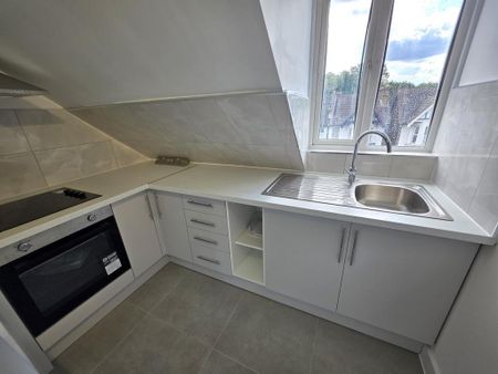 1 bedroom flat to rent - Photo 2