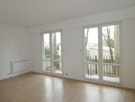 Location Appartement 2 pièces 48m² FONTAINEBLEAU 77300 - Photo 2