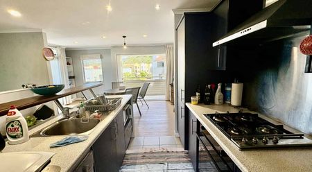 Sunny Townhouse in Greta Point - Photo 4