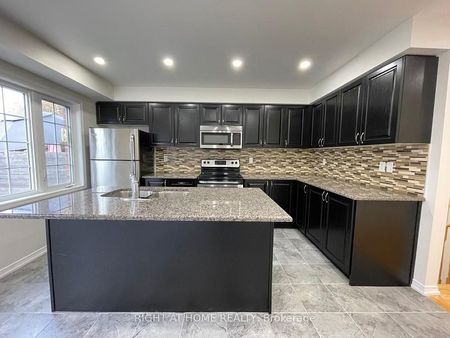 For Lease - 67 Magpie Way, Whitby, Ontario - Photo 4