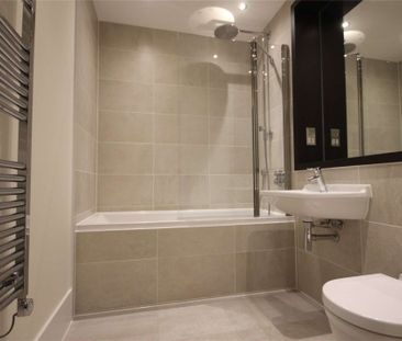 A luxury one bedroom apartment in the historic Spiller's Mill devel... - Photo 4