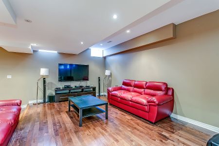 Prestigious Bronte Creek - Photo 2