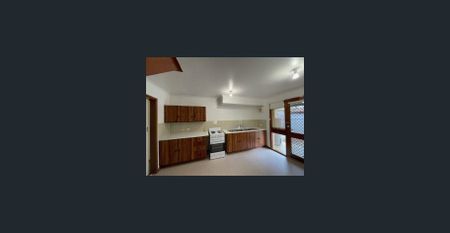 Para Hills West Townhouse for Lease – $490 per Week - Photo 4