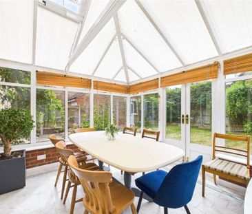 4 bedroom detached house to rent - Photo 3