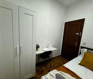 Calle de Lérida, Madrid, Community of Madrid 28020 - Foto 1