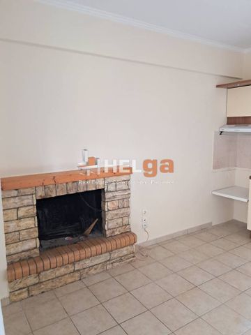 Studio/Γκαρσονιέρα για ενοικίαση Κέντρο (Ρίο) - Photo 2