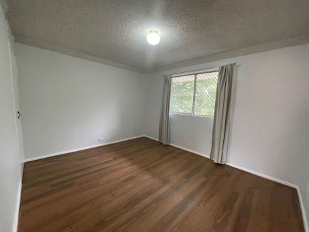 Modern Unit! - Photo 5