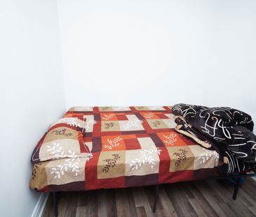 For Lease - 40 Lowell Crescent, Brampton, Ontario - Photo 2