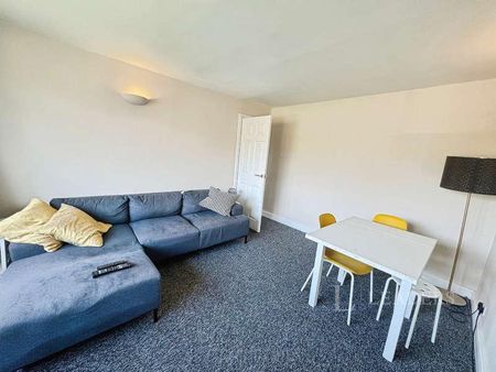 Denton Close, Kenilworth, CV8 - Photo 2