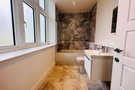 St. Marys Gate - Photo 5