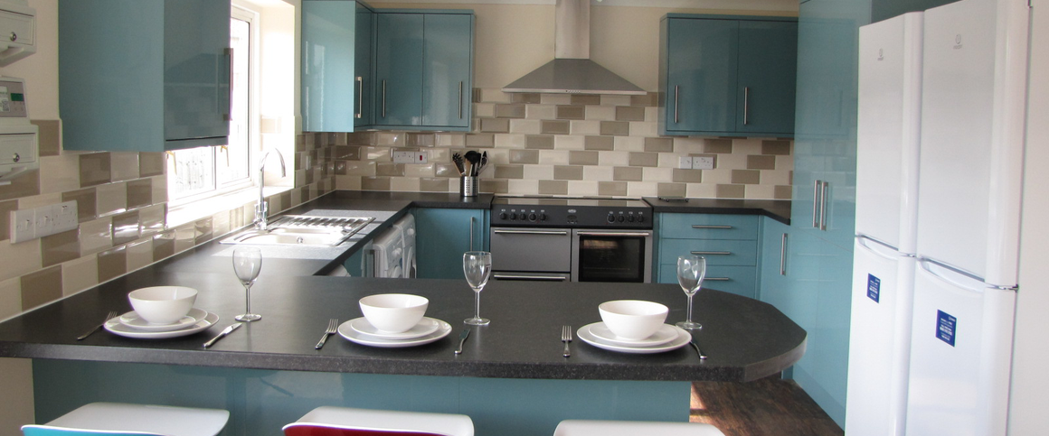 West Wycombe Road Room 1 - Photo 1