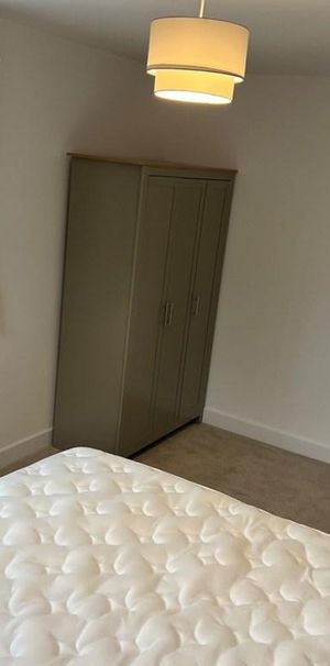 1 bedroom in a flat share to rent - Photo 1