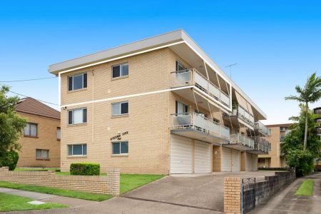 4/40 Dunellan Street, Greenslopes. - Photo 2