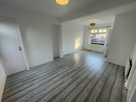 119 Broadway, Donegall Road, - Photo 2