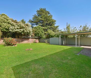 Charming Refreshed Cottage in a Convenient Location - Photo 6