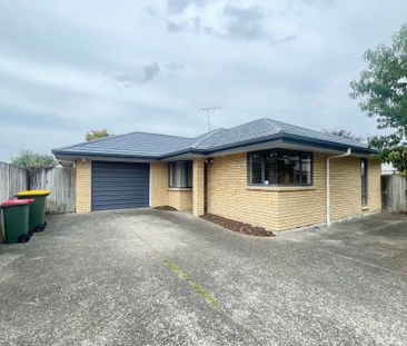 3 Bedroom Brick and Tile home - Photo 6