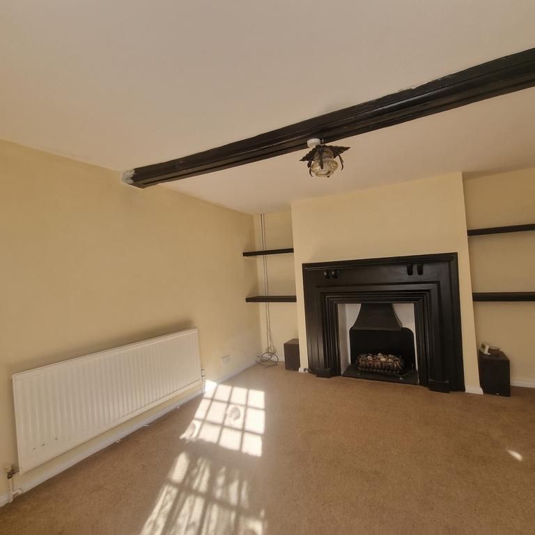 2 bedroom cottage to rent - Photo 1