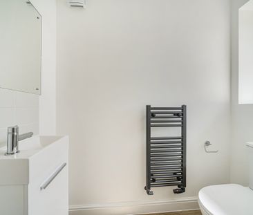 Upton Hall Crescent, Upton - Photo 3