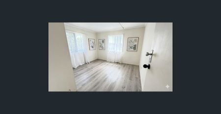 🏡 Mansfield Premium Location – Walk to Bus in 3 mins | New Timber Floors | 3 Air-Cons | Private Entry | Huge Living Space | Patio + Shed | Full F - Photo 3