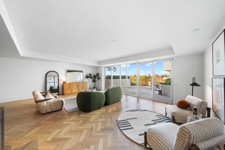 For Lease - 155 Merchants' Wharf N/A Unit# 213, Toronto, Ontario - Photo 3