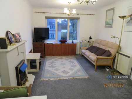 1 bedroom flat to rent - Photo 2