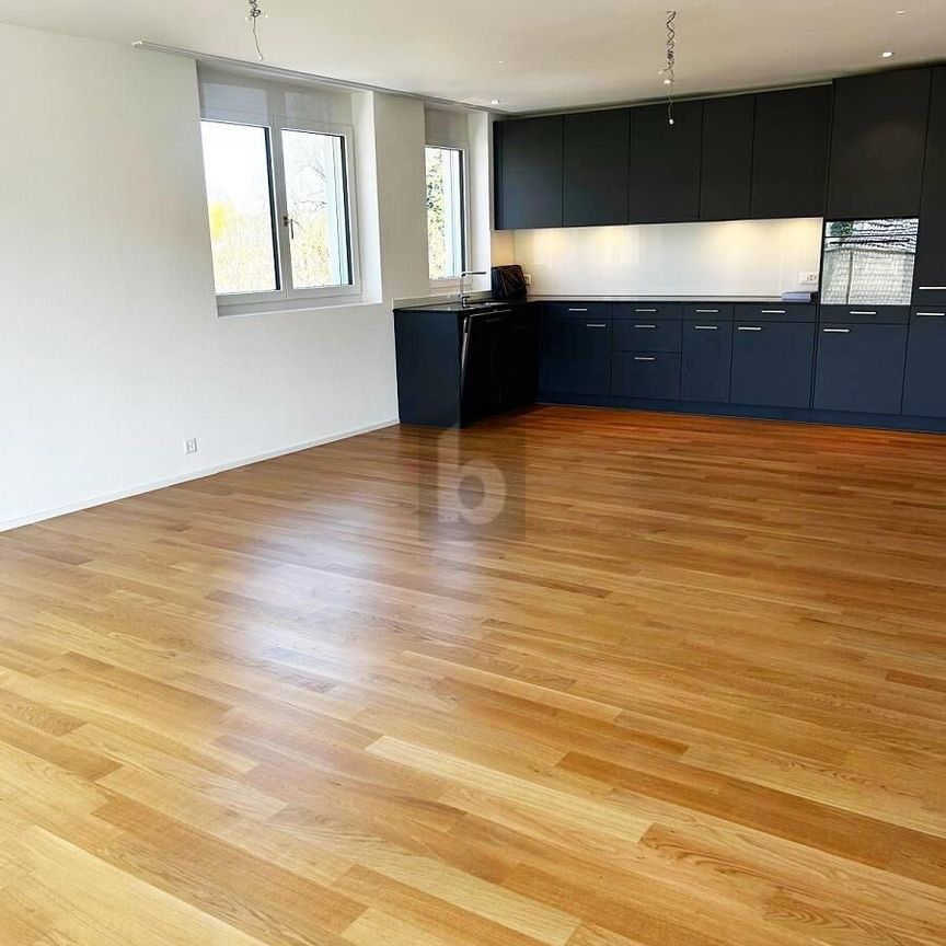 QUIET, MODERN, NEAR NATURE - Photo 1