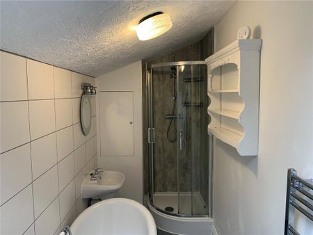 3 bedroom terraced house to rent - Photo 5