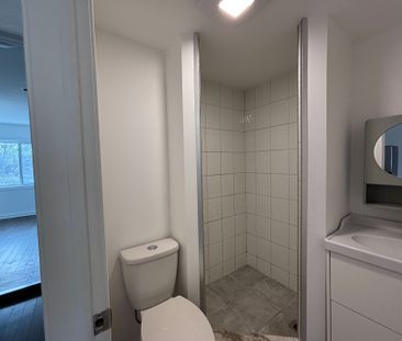 For Lease - 143 Belgravia Avenue Unit# Main, Toronto, Ontario - Photo 4
