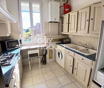 Location Appartement 2 pièces 43m² - Photo 3