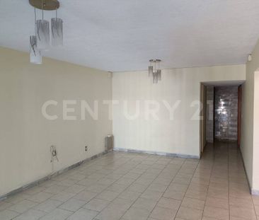 Casa en renta en Lagos del Country, Zapopan, Jal. - Photo 1