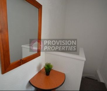 3 Bedroom Rentals in Leeds - Photo 5