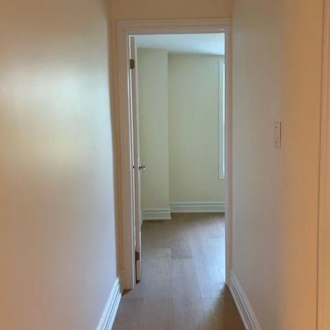 For Lease - 163 Hampton Avenue Unit# Upper, Toronto, Ontario - Photo 1