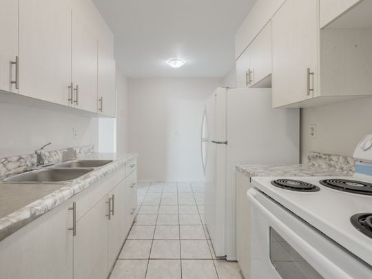For Lease - 1385 Midland Avenue Unit# 307, Toronto, Ontario - Photo 1