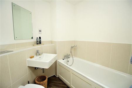 2 bedroom apartment to rent - Photo 3