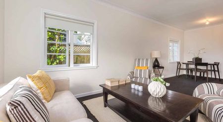 Historic Art Deco Apartment - Mount Eden (2 brms) - Photo 4