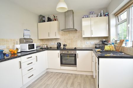 Ashgarth Court, Harrogate, HG2 9LE - Photo 4