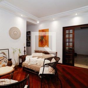 Casa para alugar com 390m², 3 quartos e 2 vagas - Foto 1