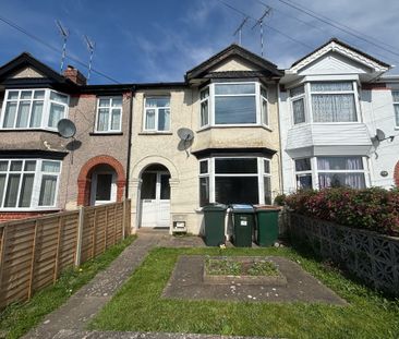 Torrington Avenue, Tile Hill - Photo 4