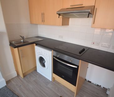 To Let 2 Bed Flat - Photo 2