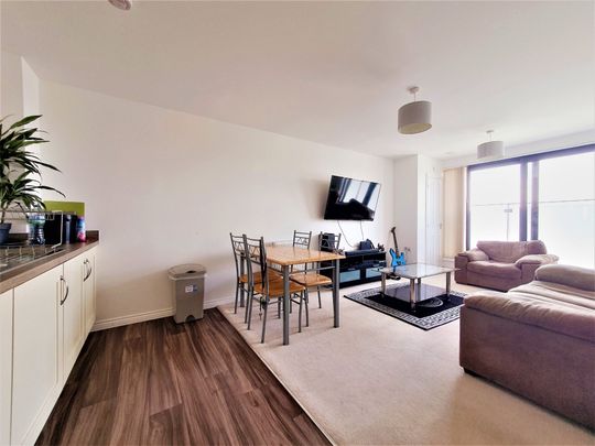 2 bedroom apartment to rent - Photo 1