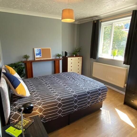 3 bedroom flat to rent - Photo 1