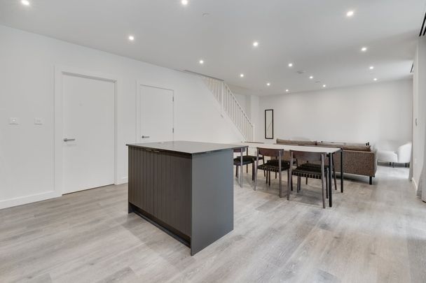 3 bedroom apartment to rent - Photo 1