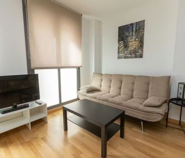 Calle Alférez Juan Usera, Madrid, Community of Madrid 28019 - Photo 2