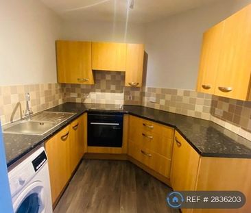2 bedroom flat to rent - Photo 4