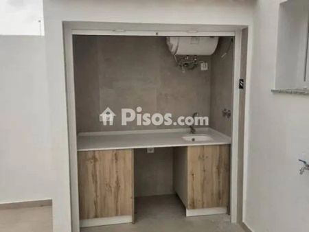 Piso en alquiler en Carrer de Miguel Servet - Photo 2